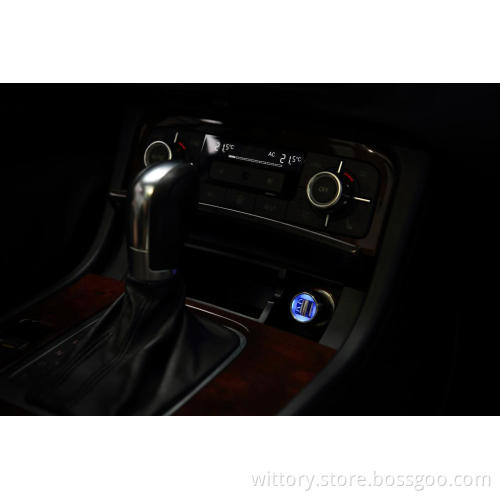 Dual USB Car Charger for Mobile Devices